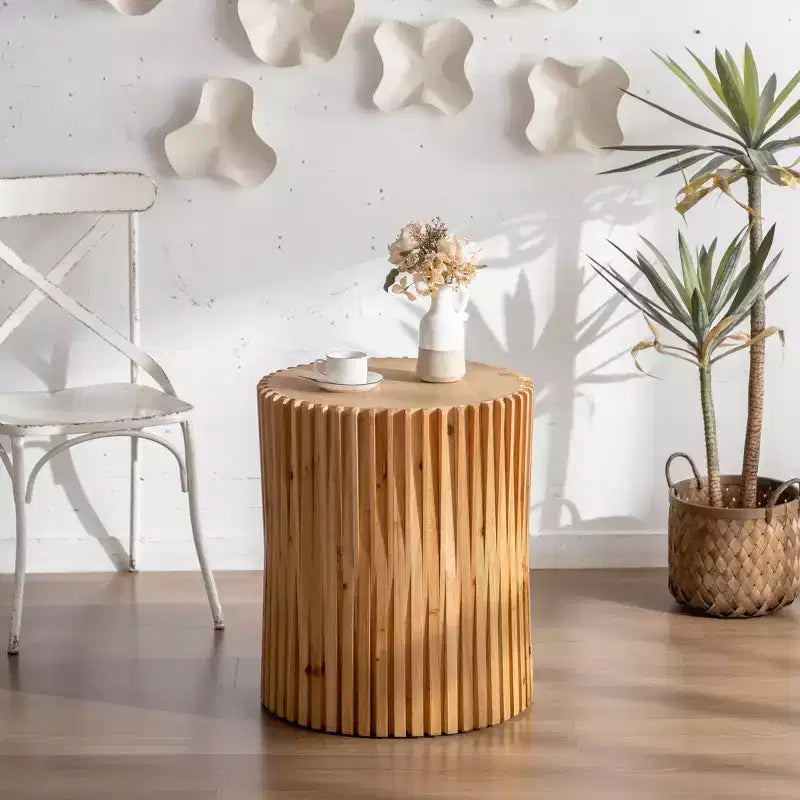 Tables basses et tables d'appoint cylindriques avec motif de fût texturé Styles Mid-Century Modern, Industriel, Brutaliste 16 ou 24H
