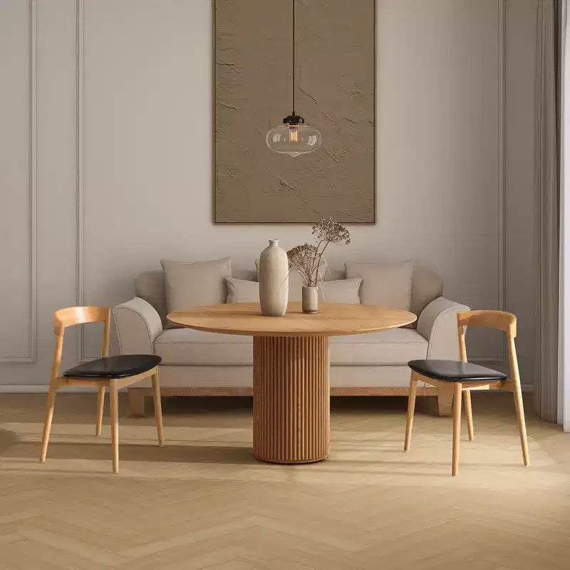 Chaise de salle à manger empilable en chêne sculpté de 20,5 po, revêtement en similicuir brun naturel chaud et noir