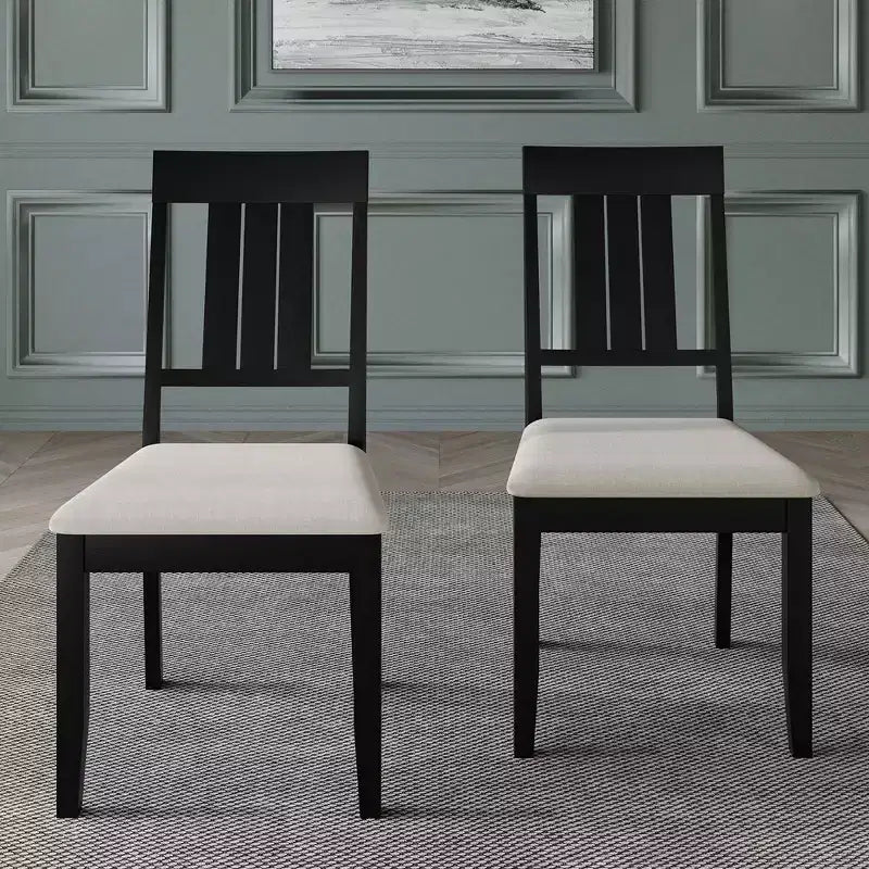 Chaise de salle à manger en bois avec revêtement gris chaud